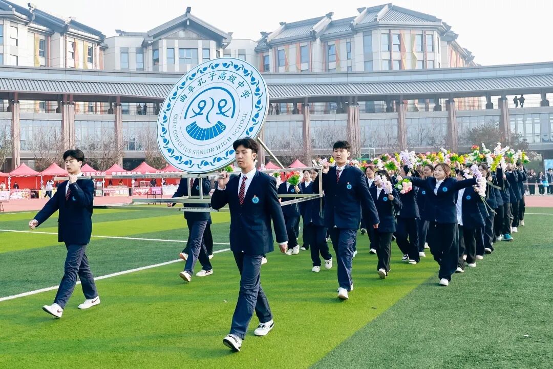 校徽.JPG 校徽.JPG