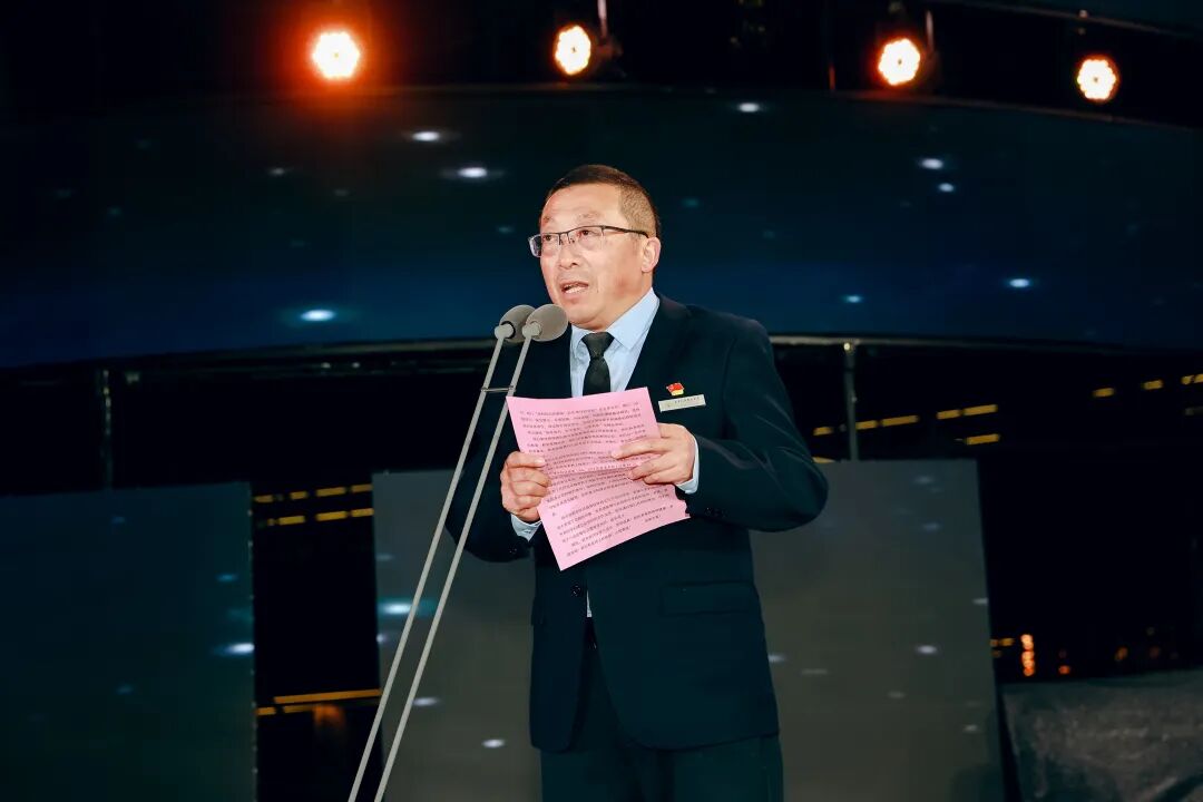 曹校.JPG 曹校.JPG