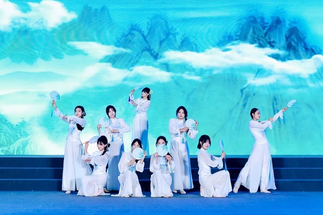 青花瓷2.JPG 青花瓷2.JPG